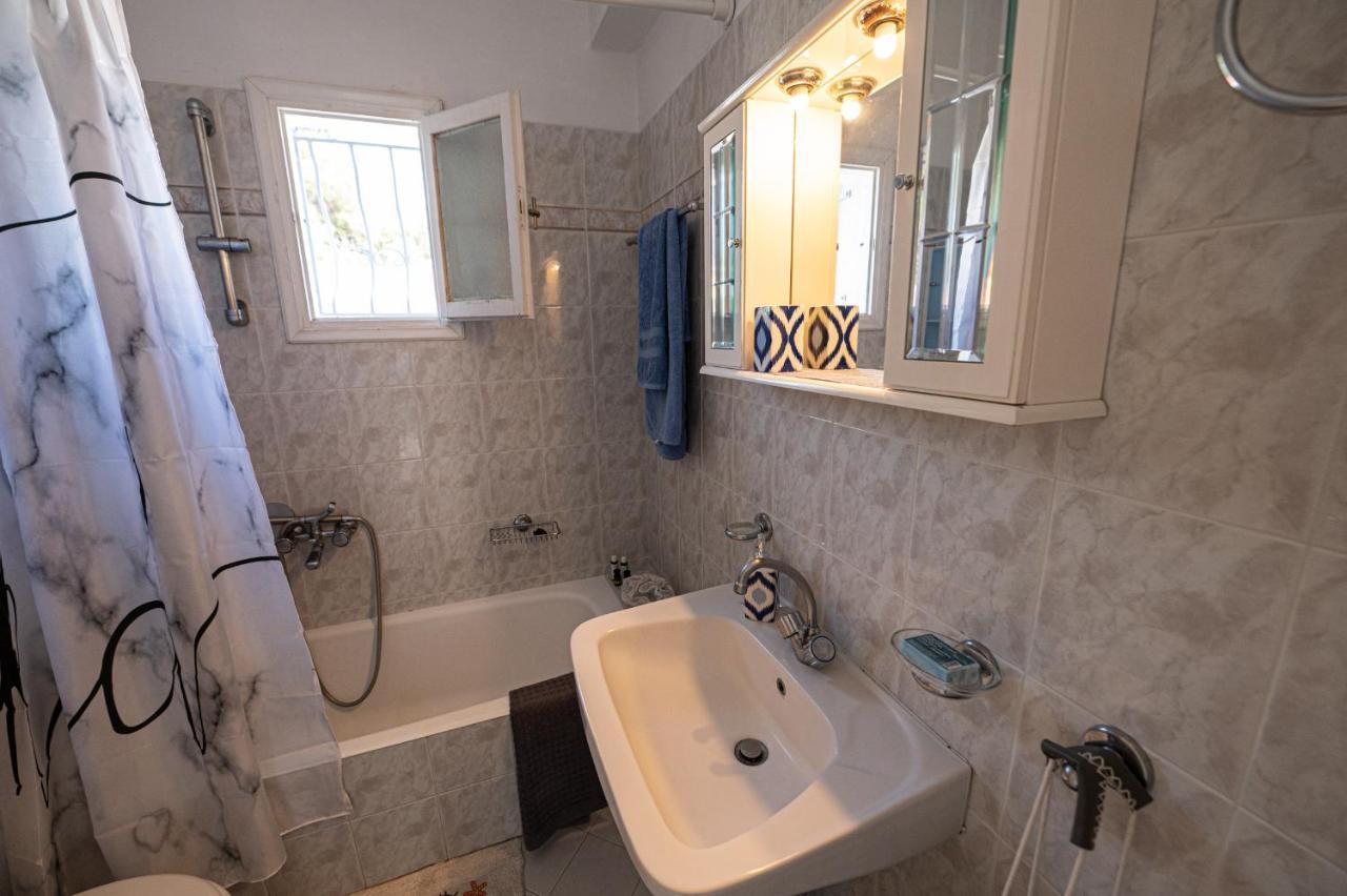 Rigos House At Askeli Beach, Poros Island Villa Poros Town Екстериор снимка